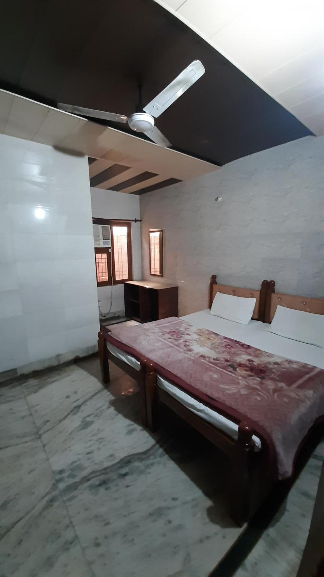 Subhadra Guest House Mathura Δωμάτιο φωτογραφία
