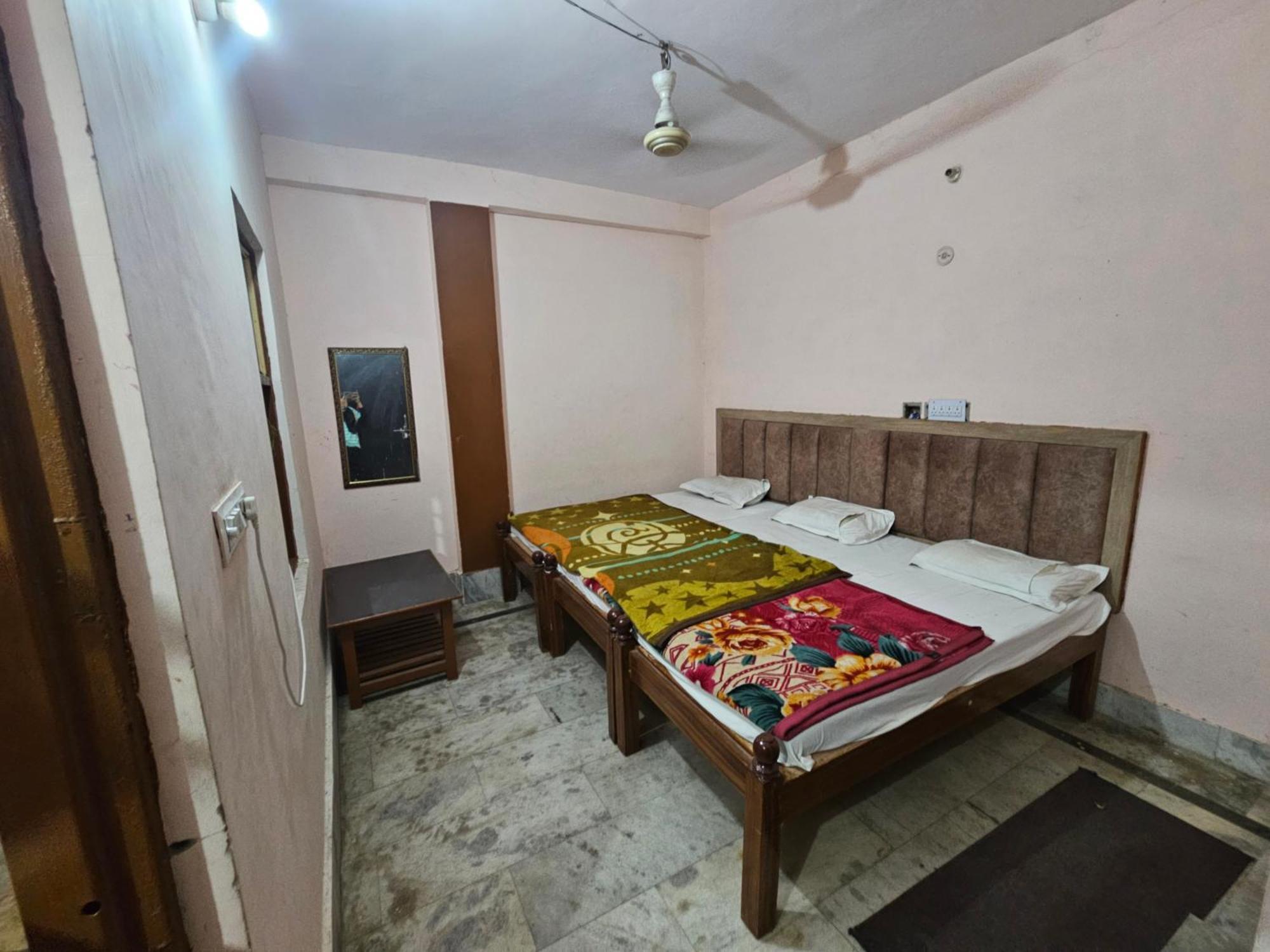 Subhadra Guest House Mathura Δωμάτιο φωτογραφία